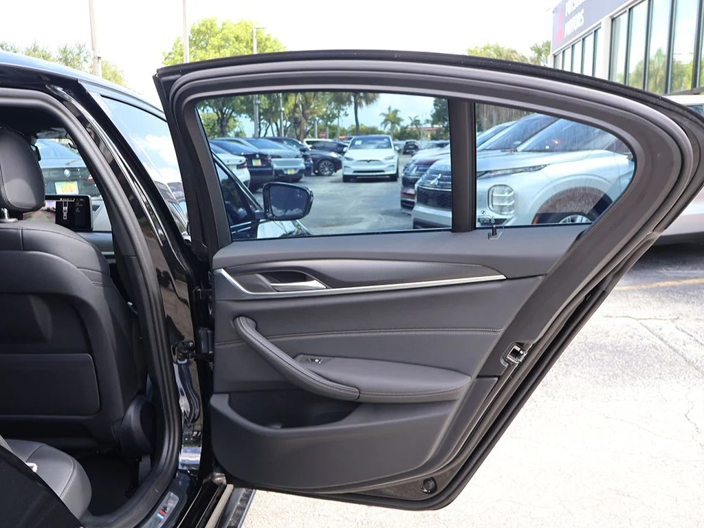 Used 2023 Black BMW 530i image 29