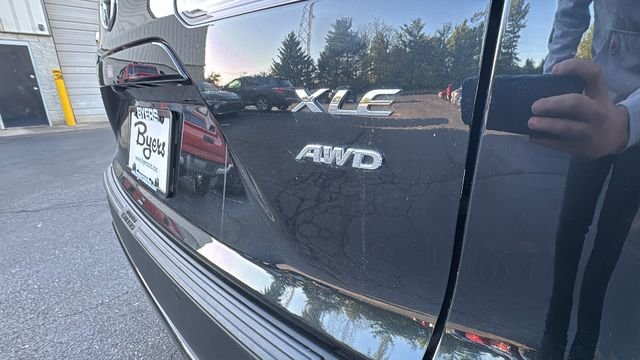 Used 2024 Jet Black Toyota XLE image 39