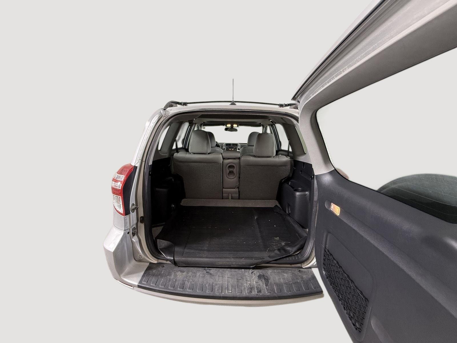 Used 2012 Classic Silver Metallic Toyota Limited image 8