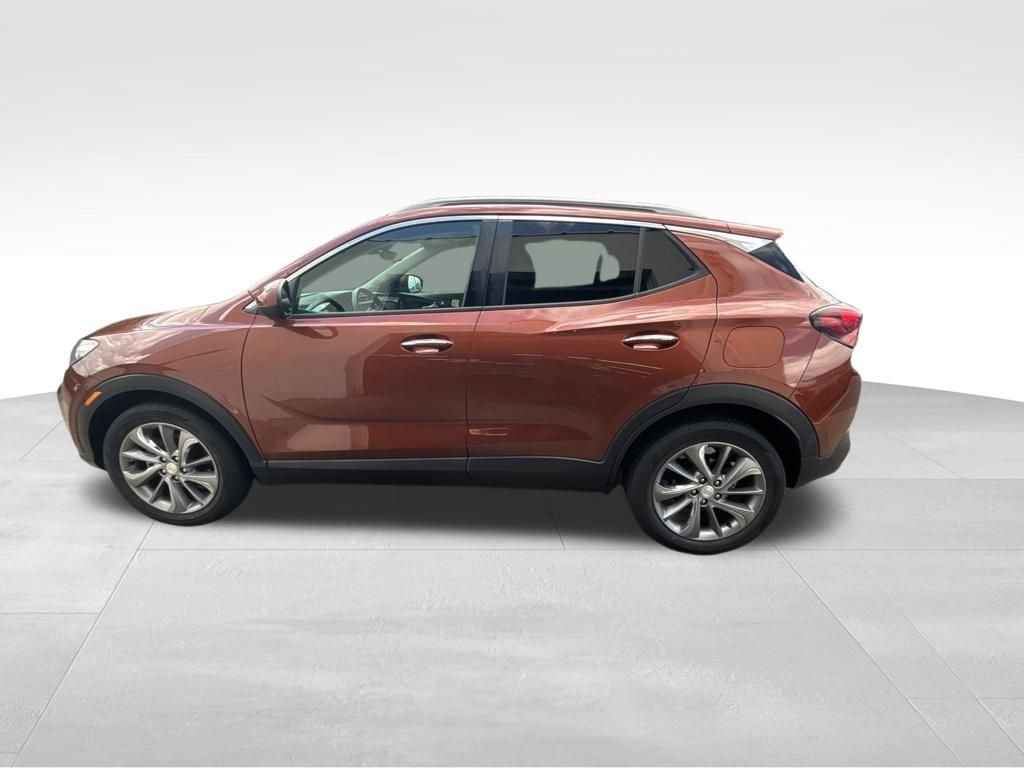 Used 2020 Brown Buick Essence image 3