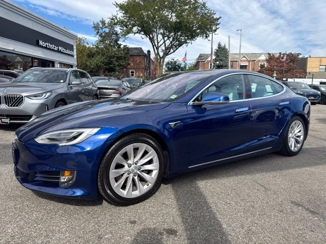 Used 2020 Blue Tesla Long Range image 2