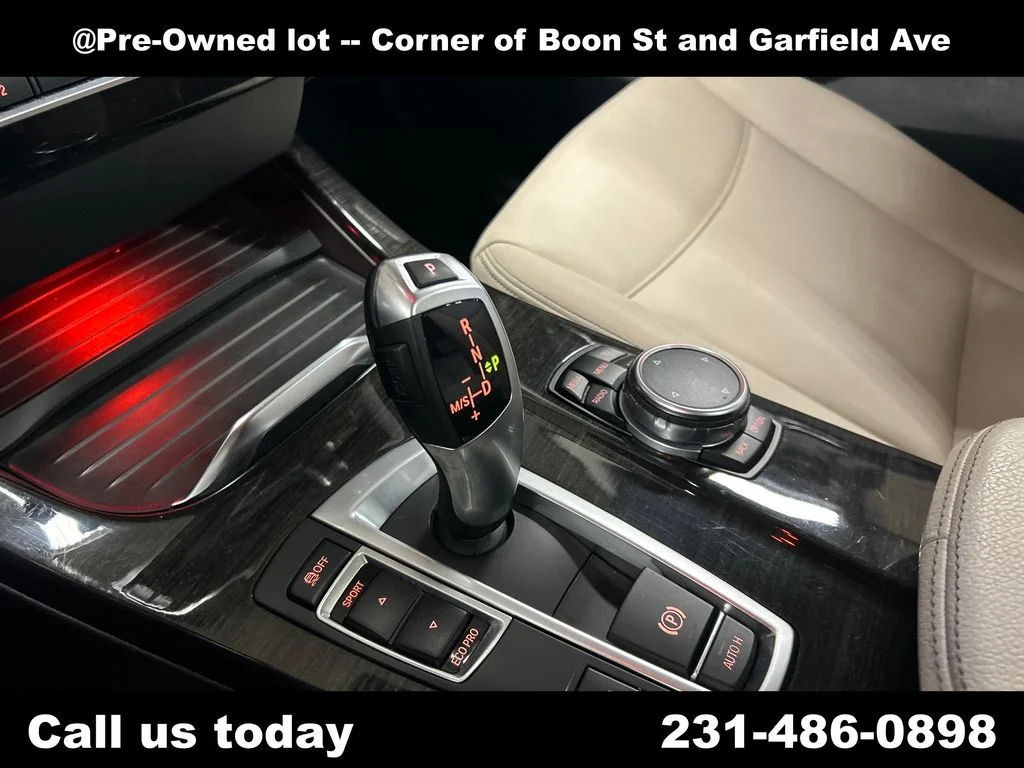 Used 2016 Gray BMW xDrive28i image 27