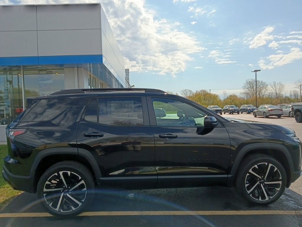 New 2026 Mosaic Black Metallic Chevrolet RS image 7