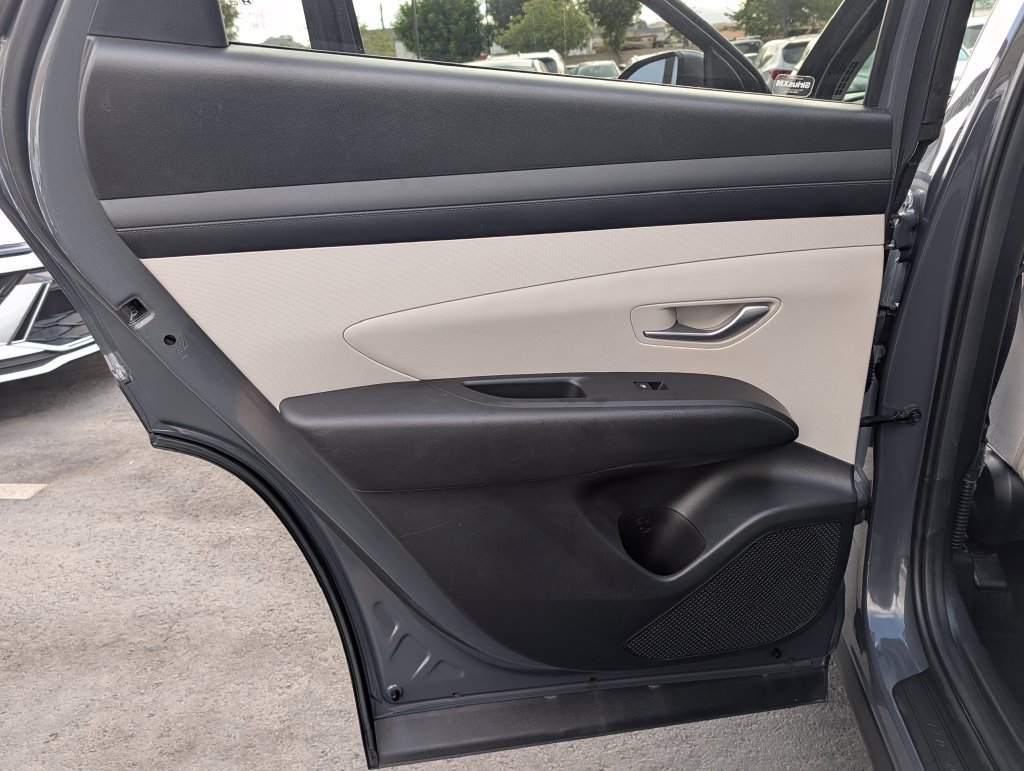 2025 Hyundai Tucson SEL - Photo 16