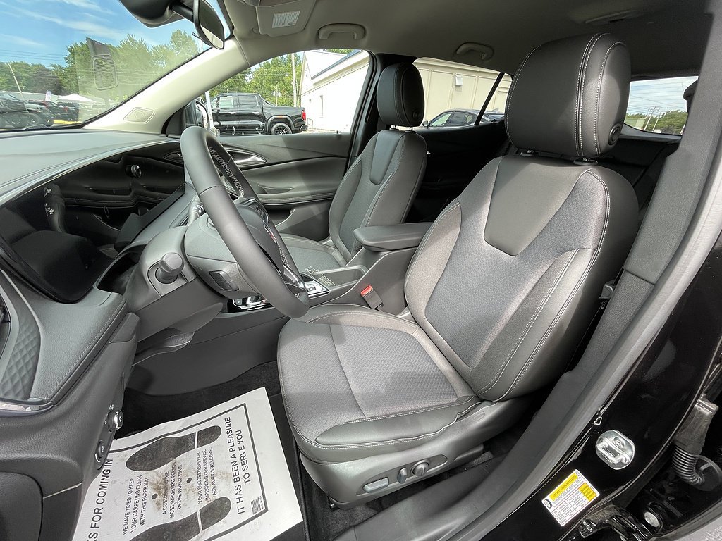 New 2026 Ebony Twilight Metallic Buick Preferred image 13