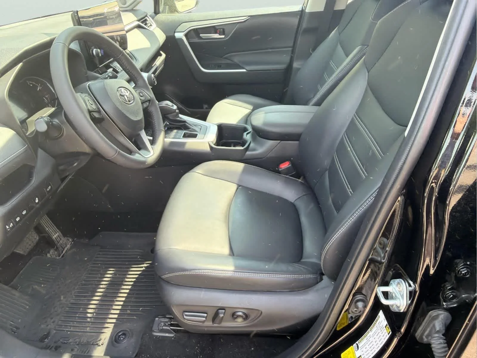 Used 2024 Midnight Black Metallic Toyota XLE Premium image 12