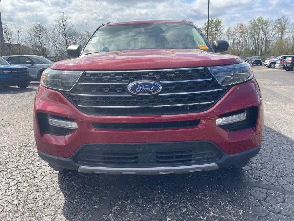 Used 2023 Red Ford XLT image 13