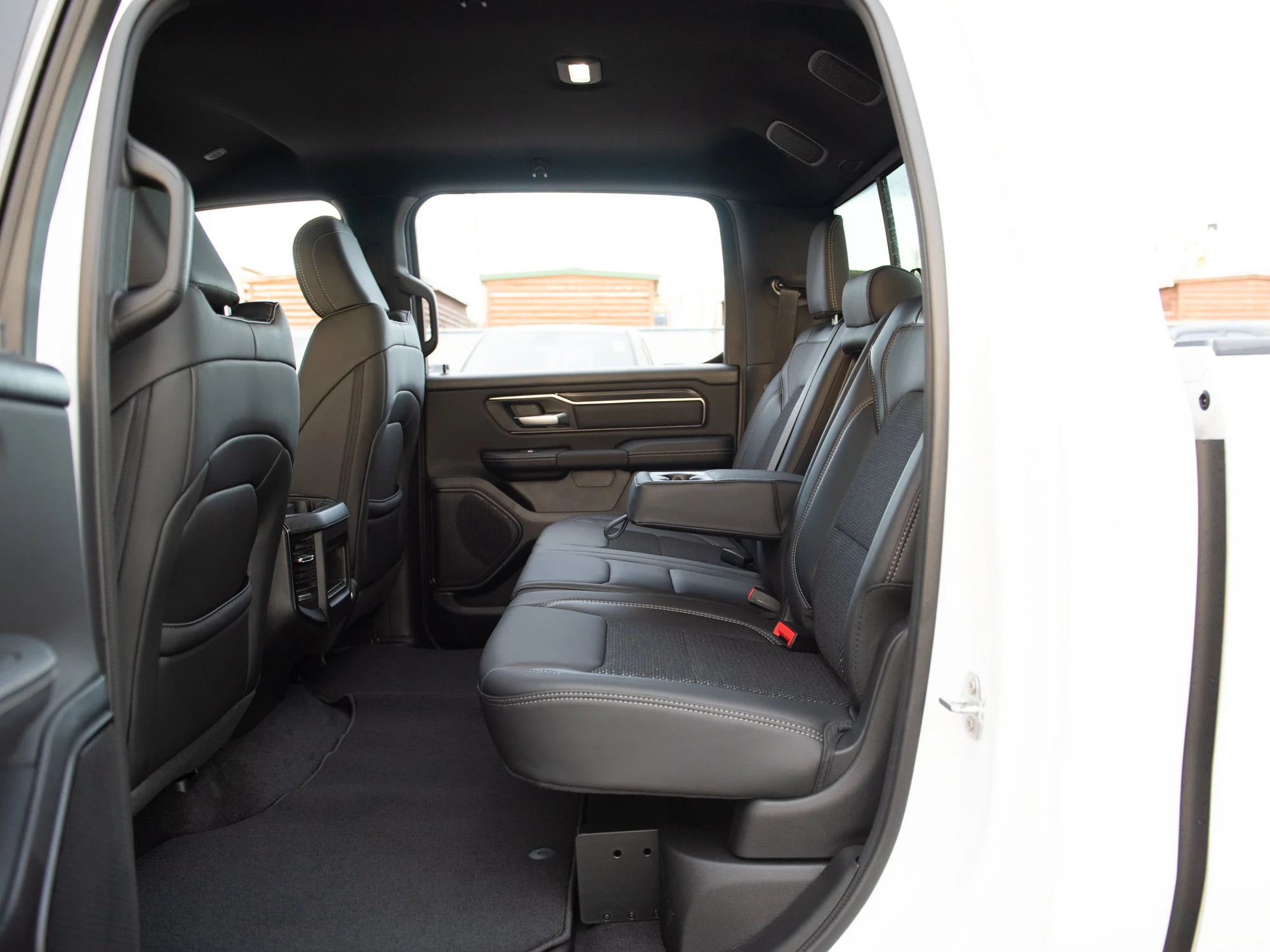 New 2026 White RAM Sport* Crew Cab 4x4, HEMI V8, Heated Seats/Wheel, Alpine Audio, 3.92 Rear Axle image 19