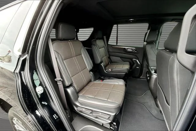 New 2026 Black Chevrolet High Country image 10