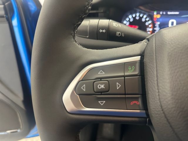 New 2026 Hydro Blue Pearl-Coat Exterior Paint Jeep Latitude image 23