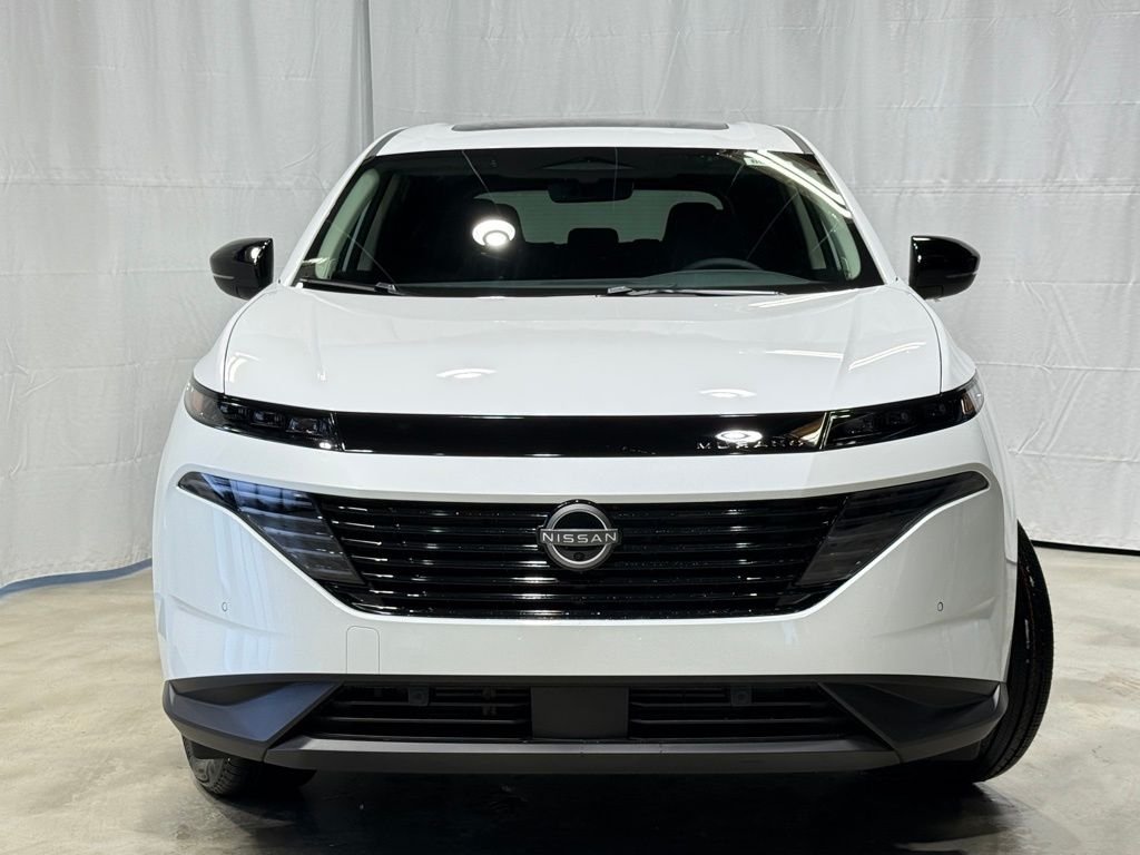 New 2026 White Nissan SL image 2