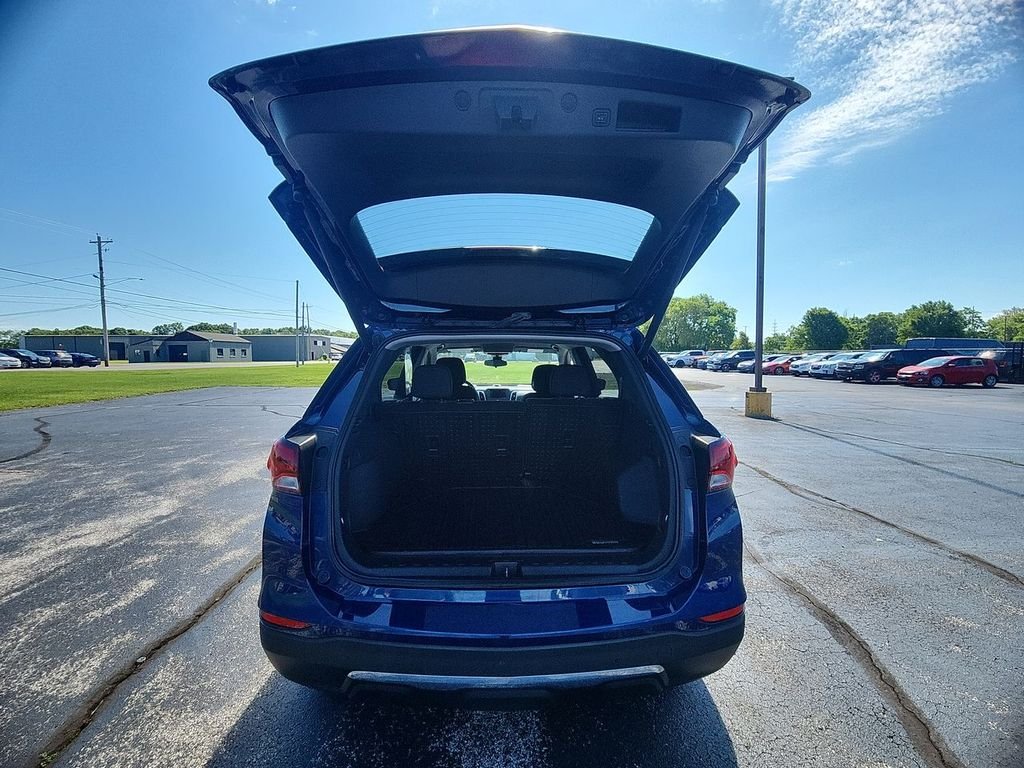 Used 2022 Blue Chevrolet LT image 22