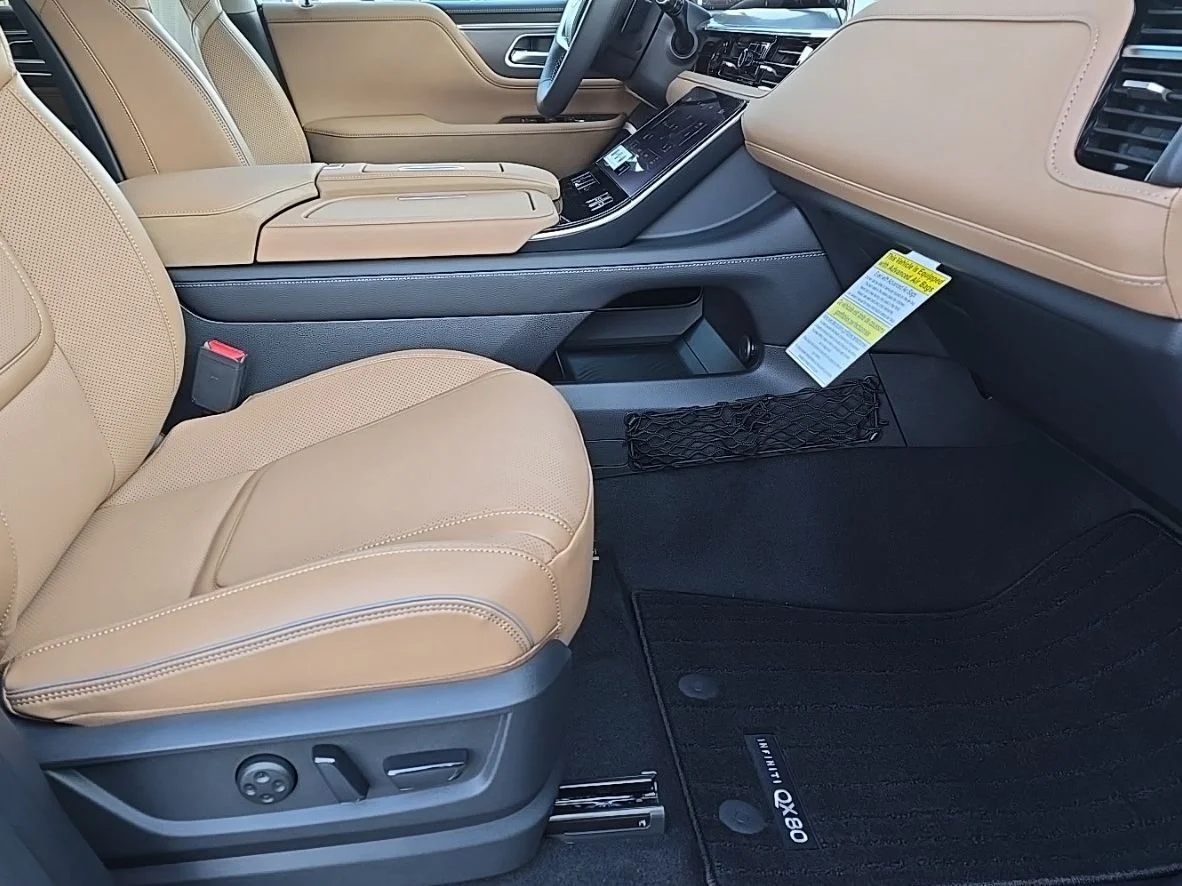 New 2026 BLACK OBSIDIAN INFINITI Luxe 4WD image 41