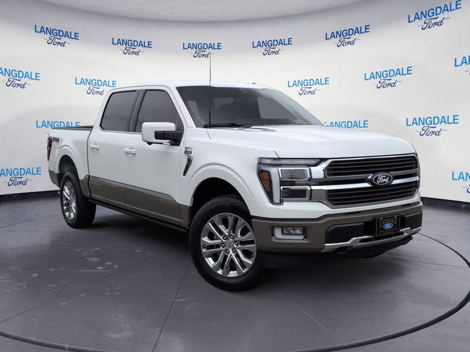 New 2026 Star White Metallic Tri-Coat Ford King Ranch image 2