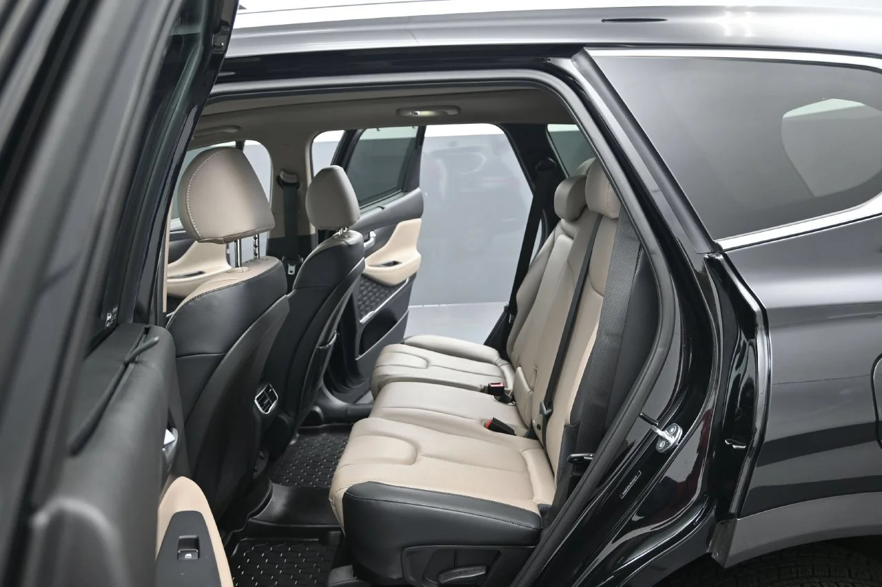 Used 2023 Twilight Black Hyundai SEL image 15