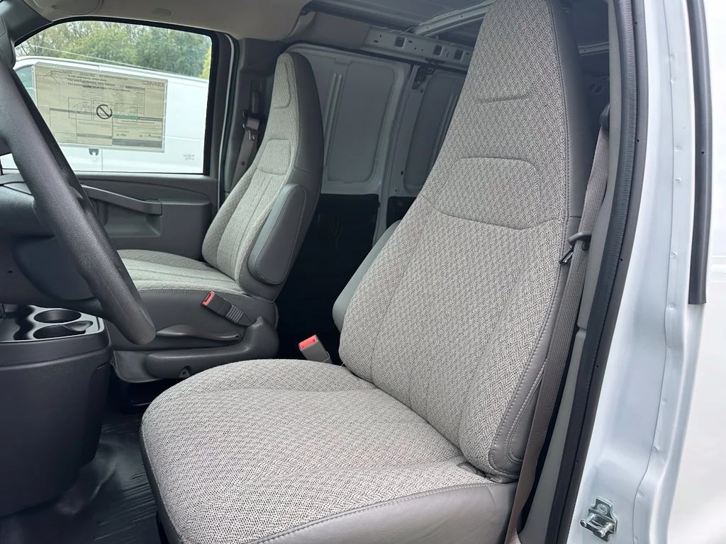 2026 GMC Savana Cargo Work Van - Photo 15