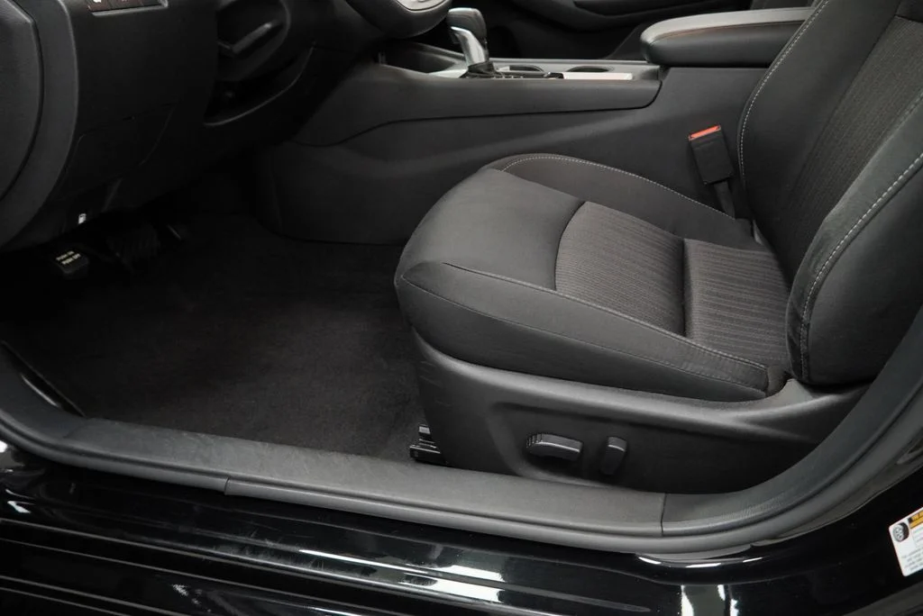 Used 2025 Black Nissan 2.5 SV image 35