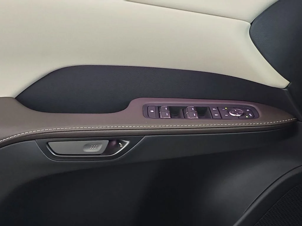 New 2026 Eminent White Pearl Lexus PREMIUM PLUS image 26