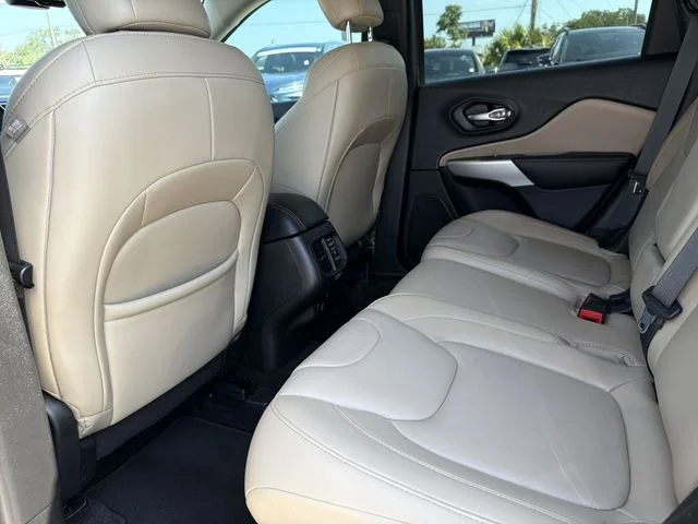 Used 2018 Gray Jeep Limited image 15