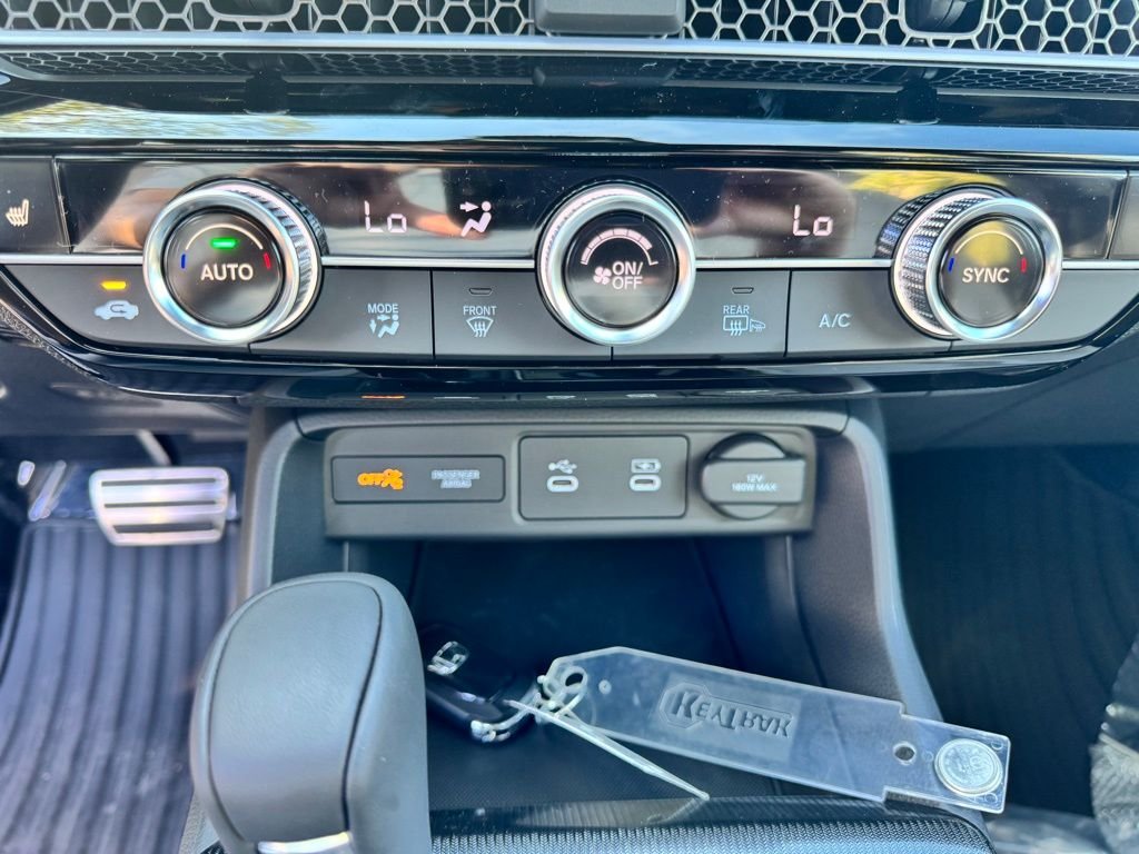 2025 Honda Civic Hatchback Sport - Photo 19