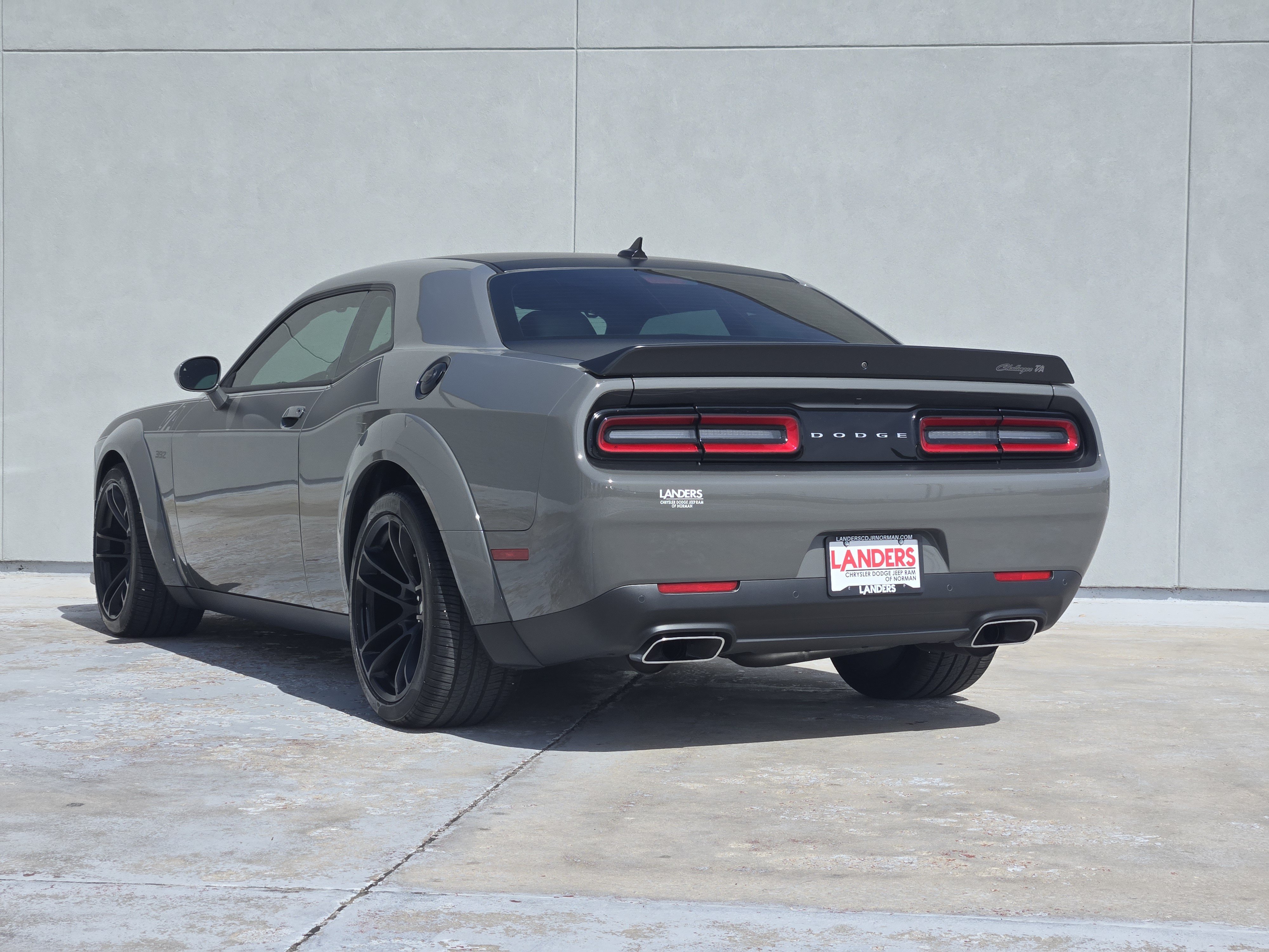 Used 2023 Destroyer Gray Clearcoat Dodge R/T Scat Pack Widebody image 6
