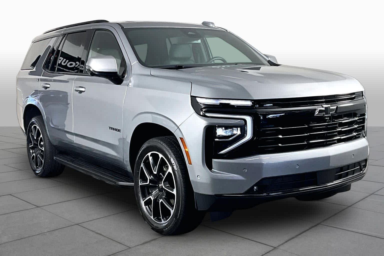 Used 2025 Sterling Gray Metallic Chevrolet RST image 3