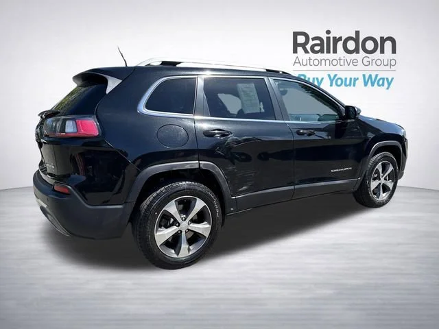 Used 2019 Diamond Black Crystal Pearlcoat Jeep Limited image 7