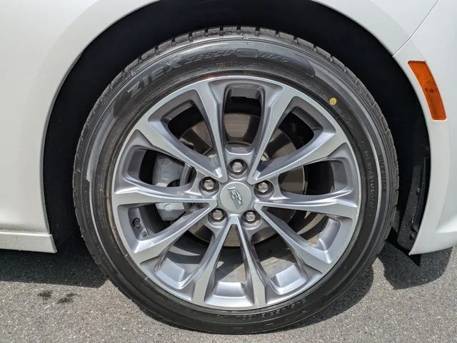Certified Used 2020 Crystal White Tri-Coat Cadillac Premium Luxury image 11