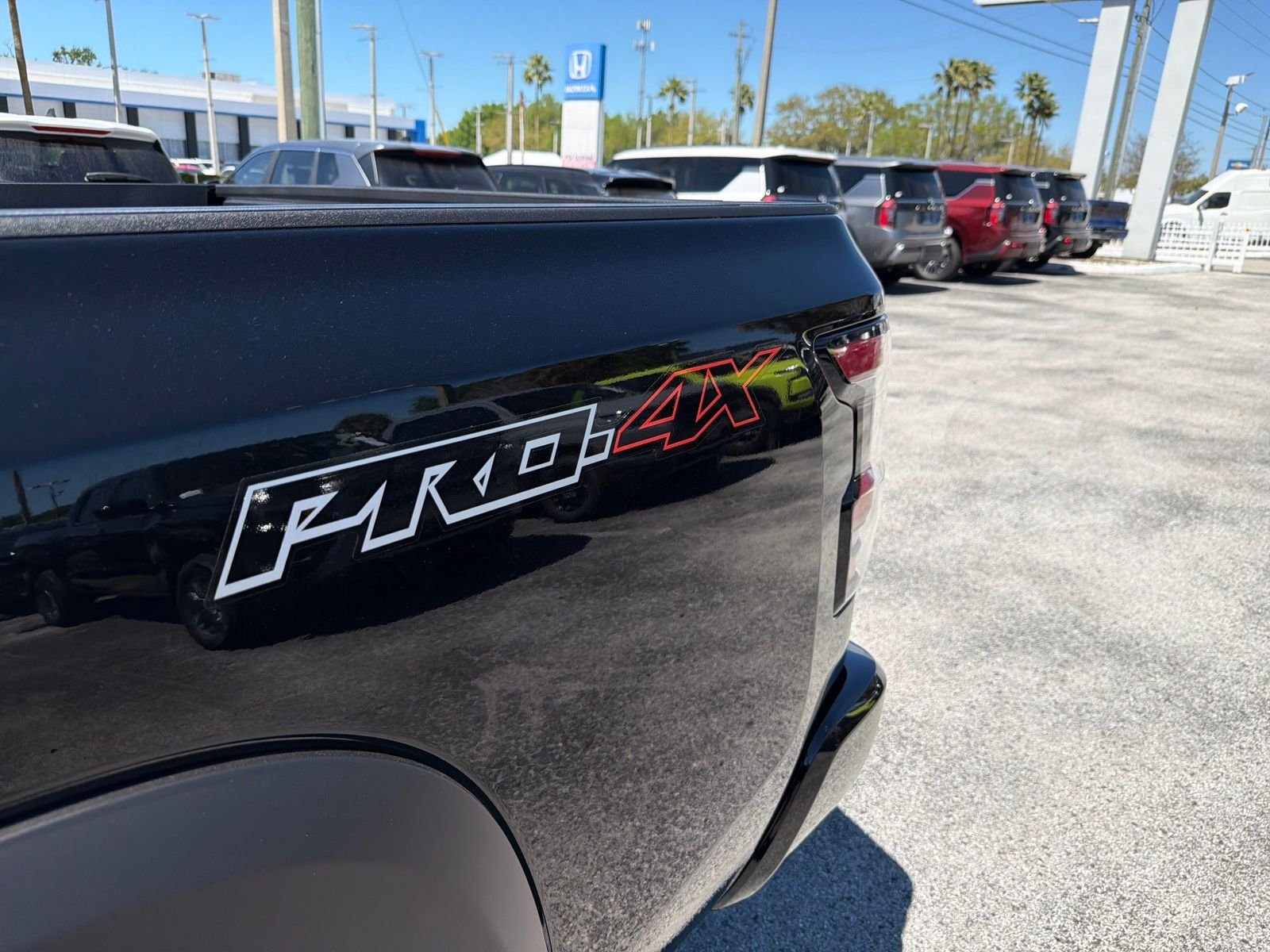 New 2026 Nissan Frontier PRO-4X 4D Crew Cab