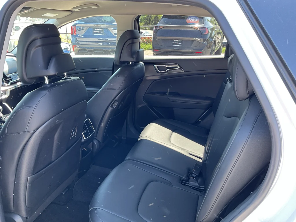 Certified Used 2023 Glacial White Pearl Kia EX image 18