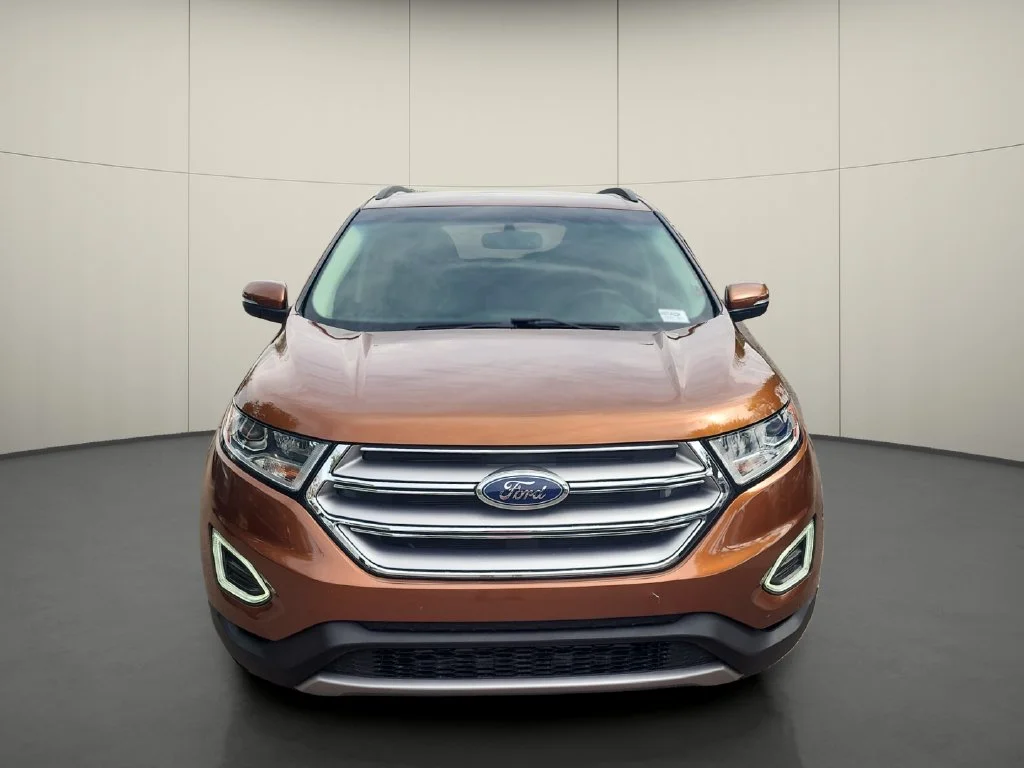 Used 2017 Red Ford SEL image 2