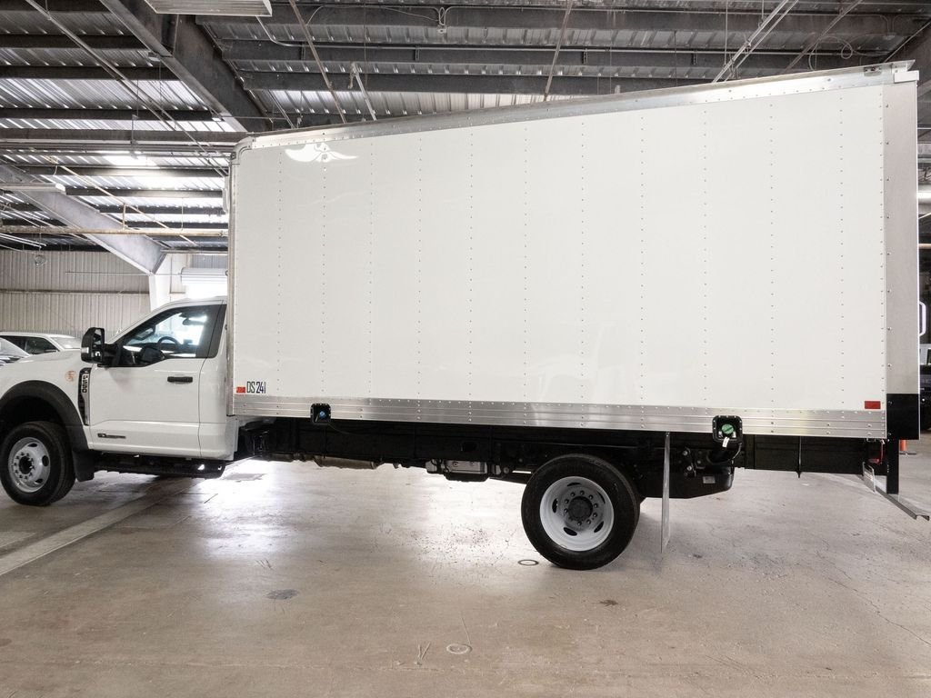 2025 Ford F-550 Super Duty Chassis Cab XL - Photo 5
