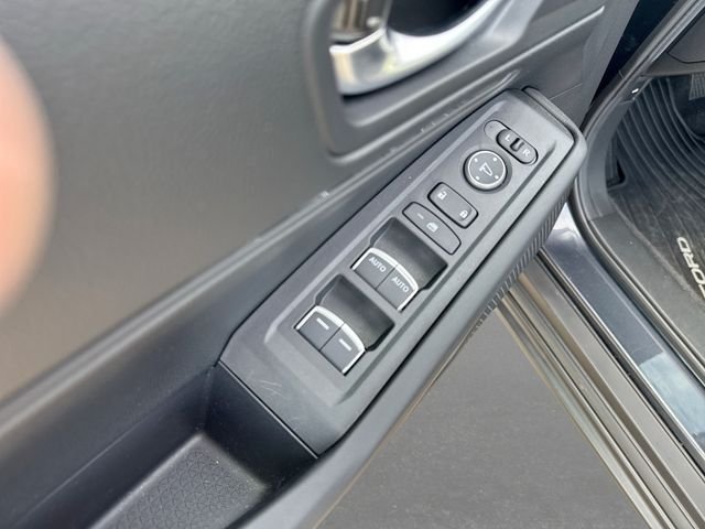 2025 Honda Accord LX - Photo 15