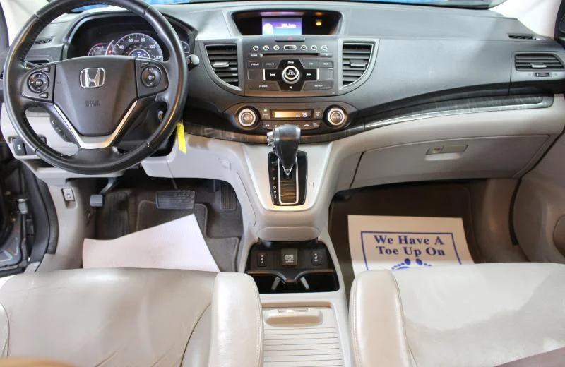 Used 2014 Silver Honda EX-L 2WD 5-Speed AT image 15