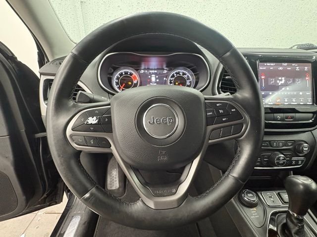 Used 2019 Black Jeep Limited image 15