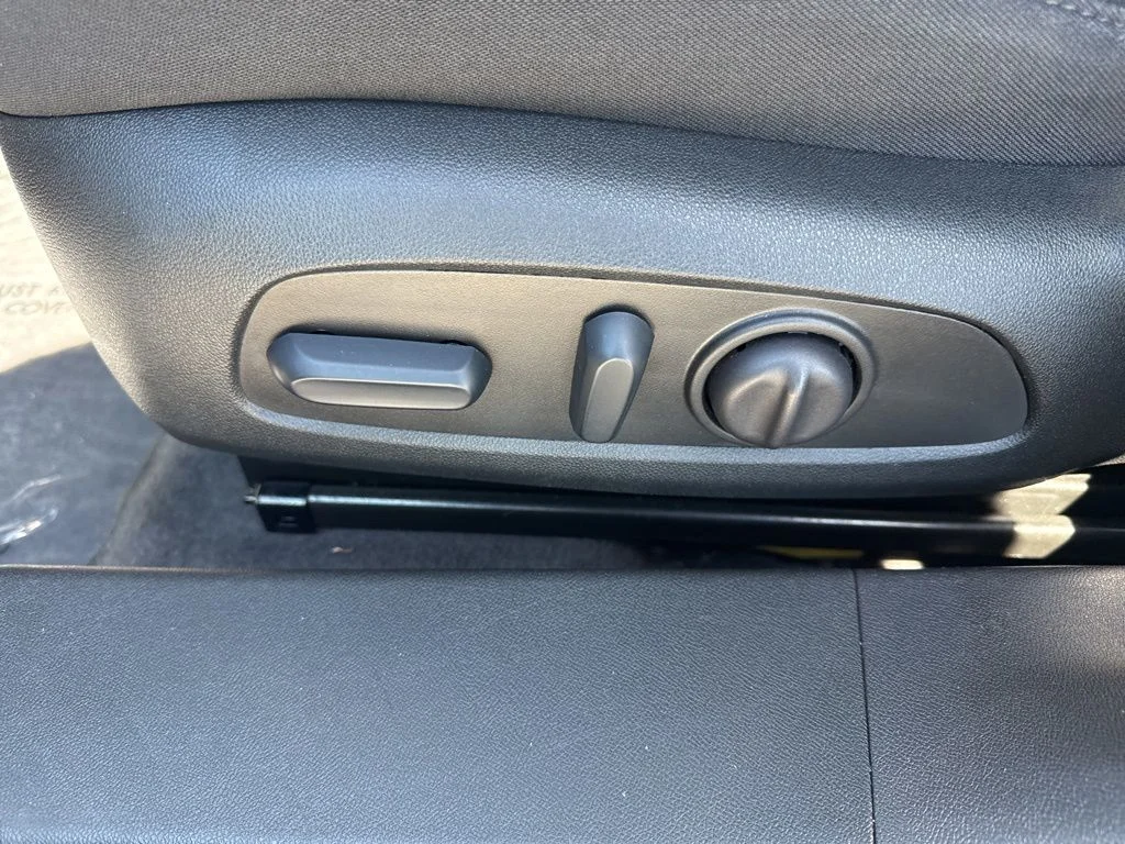 Used 2024 Gray Chevrolet LT image 10