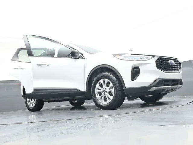 Used 2023 White Ford Active image 47
