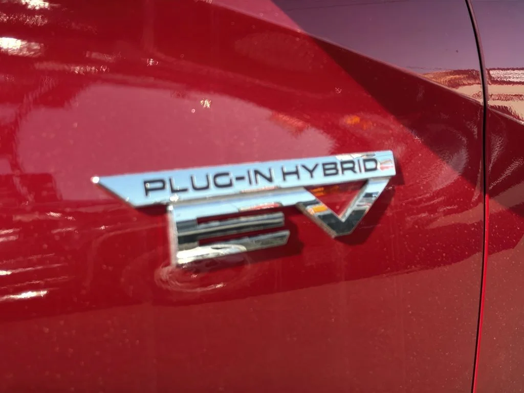 2025 Mitsubishi Outlander Plug-in Hybrid SEL - Photo 22