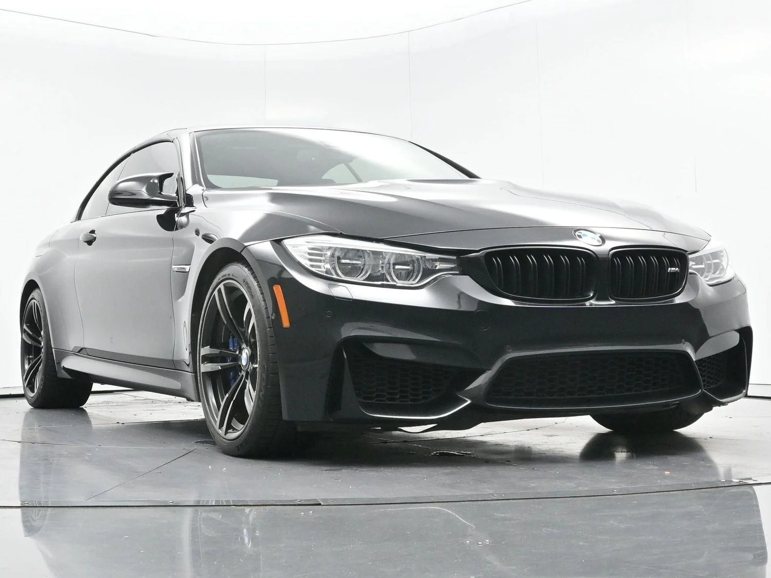Used 2015 Black Sapphire Metallic BMW M4 image 44