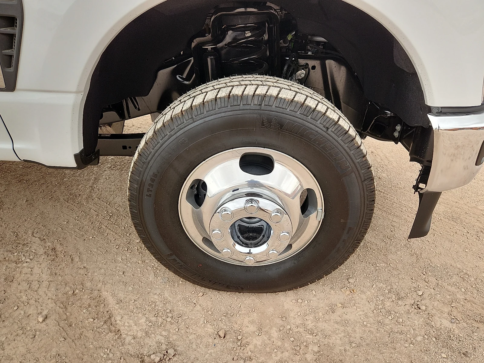 New 2026 Oxford White Ford F-350® XLT image 9
