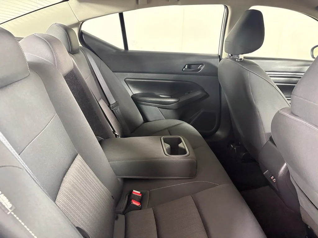 Used 2024 Silver Nissan 2.5 SV image 17