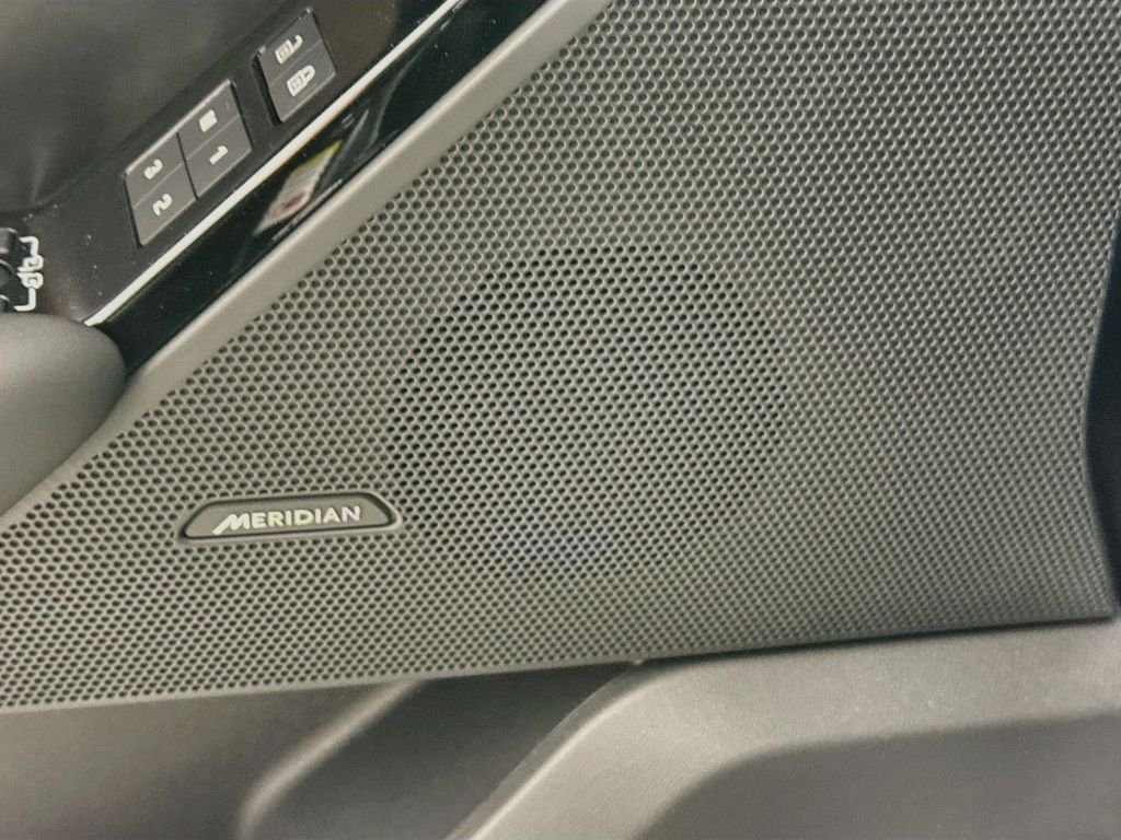 New 2026 Carpathian Grey Land Rover  image 20