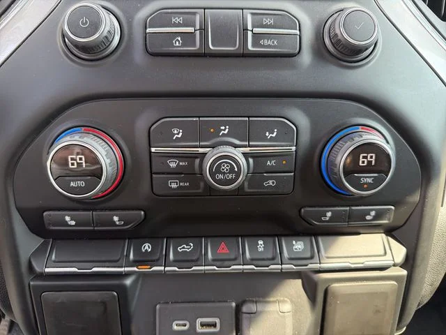 Used 2019 Blue Chevrolet RST image 20