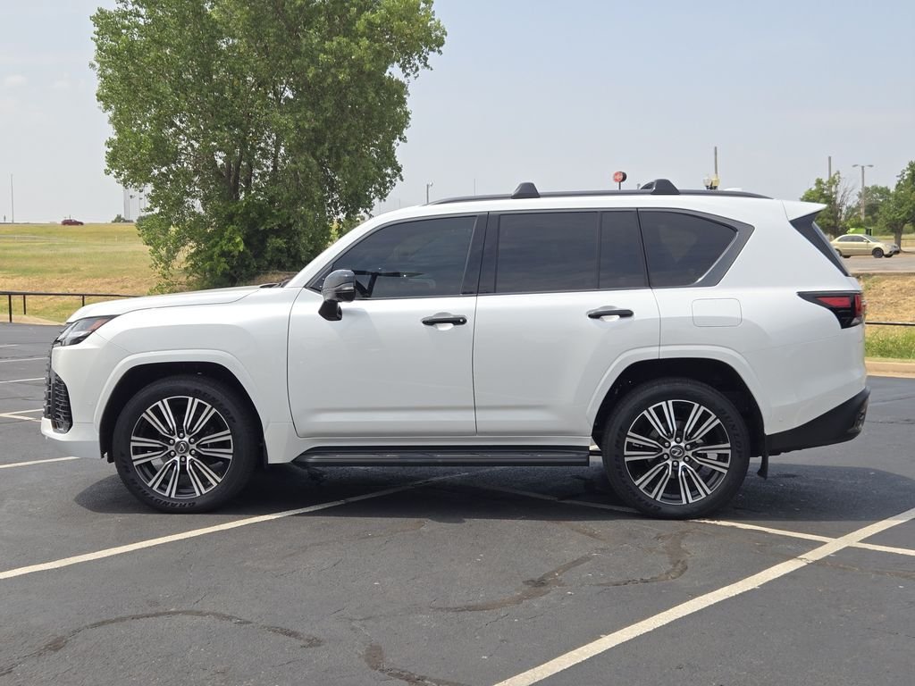 Certified Used 2026 EMINENT WHITE PEARL Lexus 700h Luxury image 4
