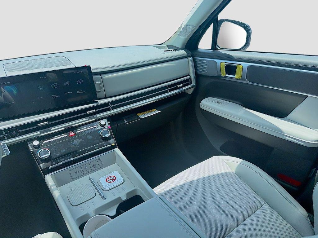 New 2026 Hampton Gray Hyundai SEL FWD image 16