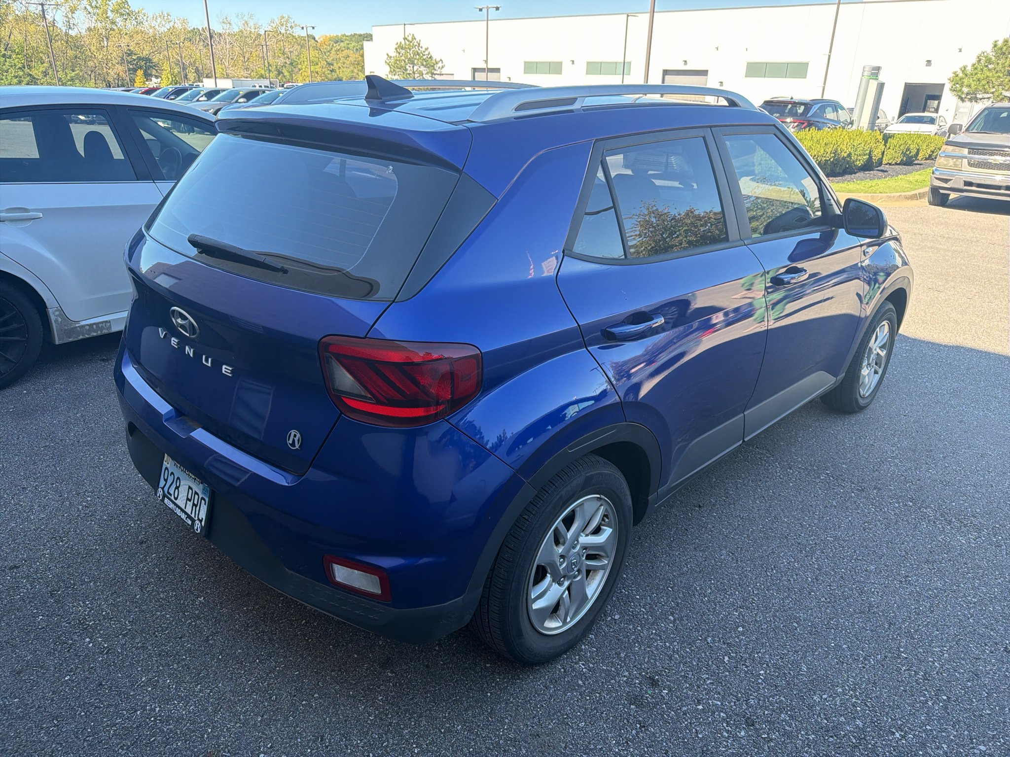 Used 2020 Intense Blue Hyundai SEL image 9