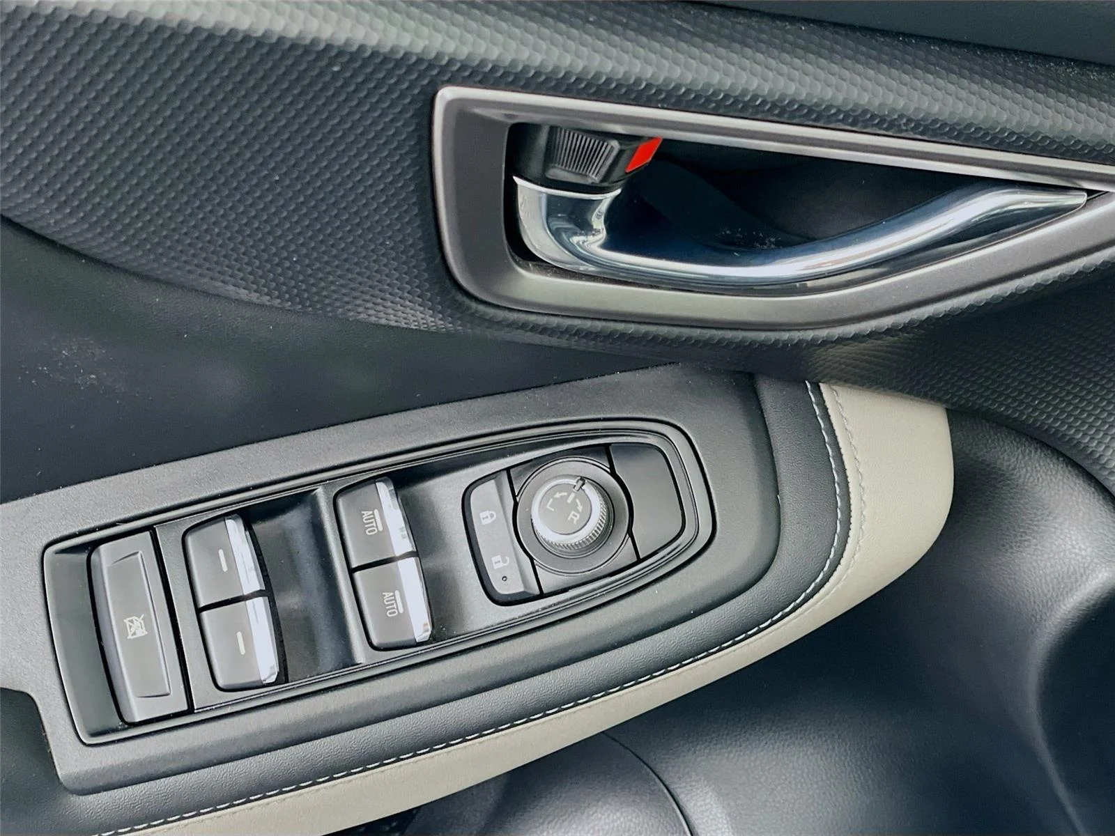 Used 2023 Magnetite Gray Metallic Subaru Limited image 21