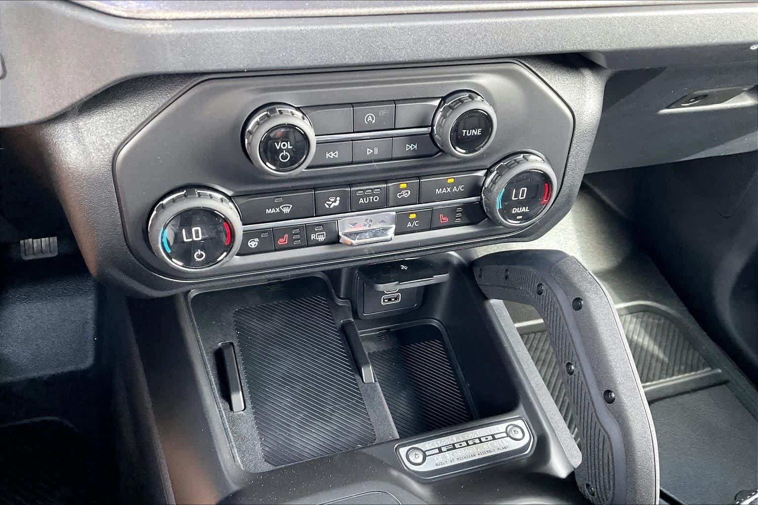 New 2026 Marsh Gray Ford Badlands® image 18