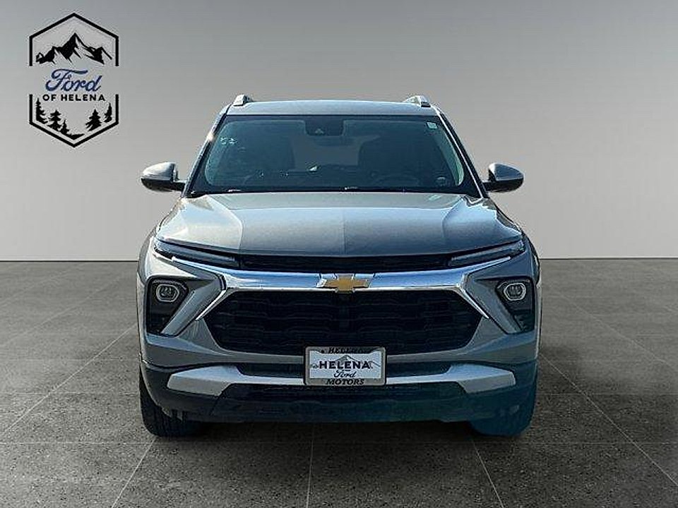 Used 2025 Sterling Gray Metallic Chevrolet AWD LT image 8