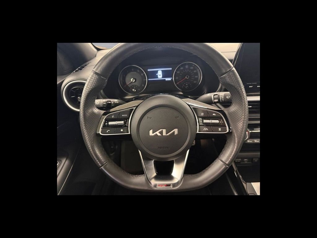 Used 2024 Gray Kia GT-Line image 14